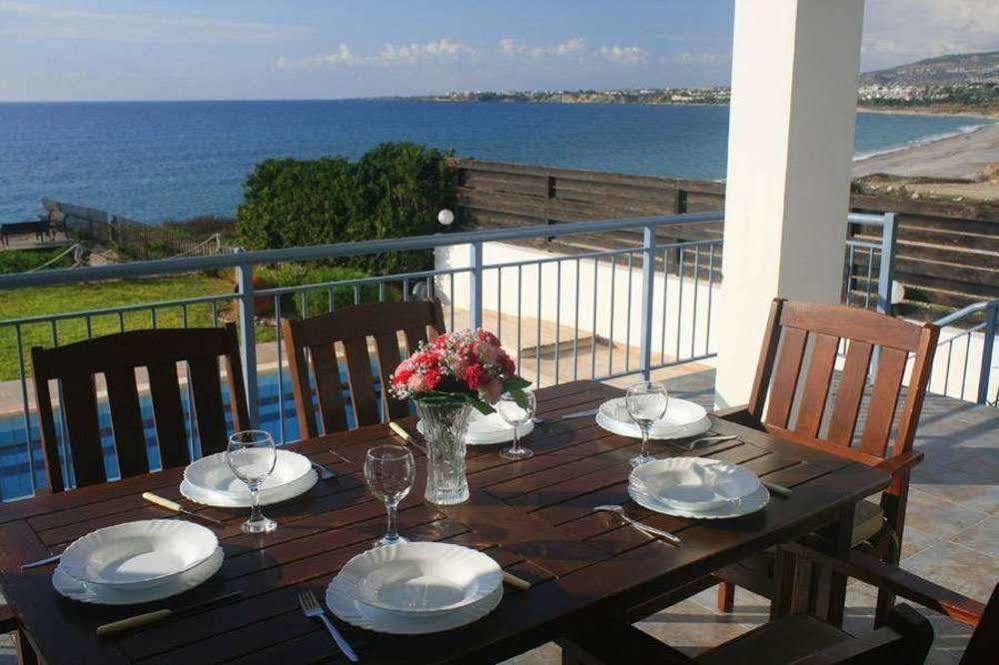Blue Coral Beach Villas Paphos Bagian luar foto