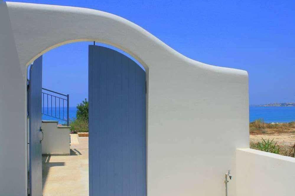 Blue Coral Beach Villas Paphos Bagian luar foto