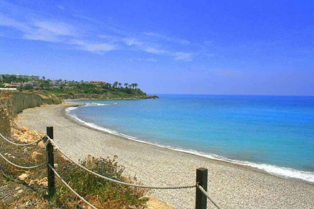 Blue Coral Beach Villas Paphos Bagian luar foto